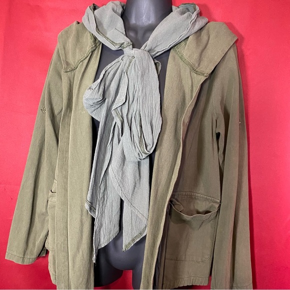 SOLD: Olive Green Women's Light Tie-Front Jacket - Picture 3 of 12